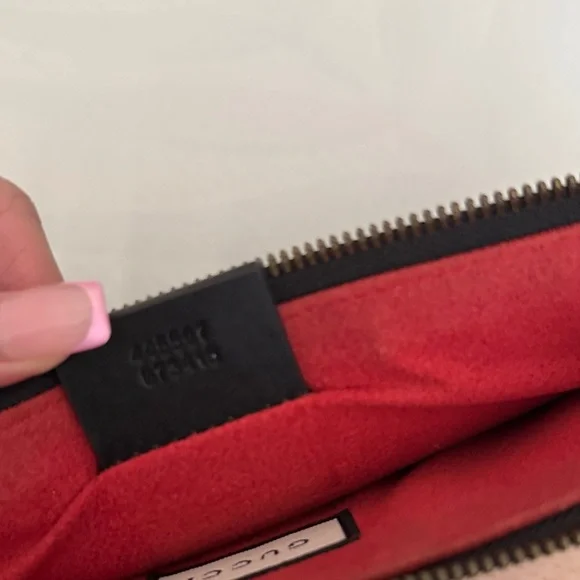 Gucci Black Clutch with Red and White Lettering - Picture 4 of 4